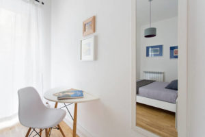 bedroom-mirror